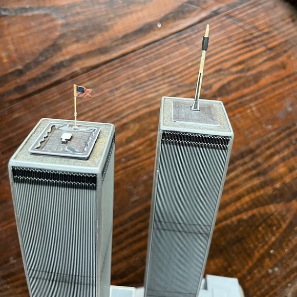 Art Danbury Mint Twin Towers Commemorative Poshmark